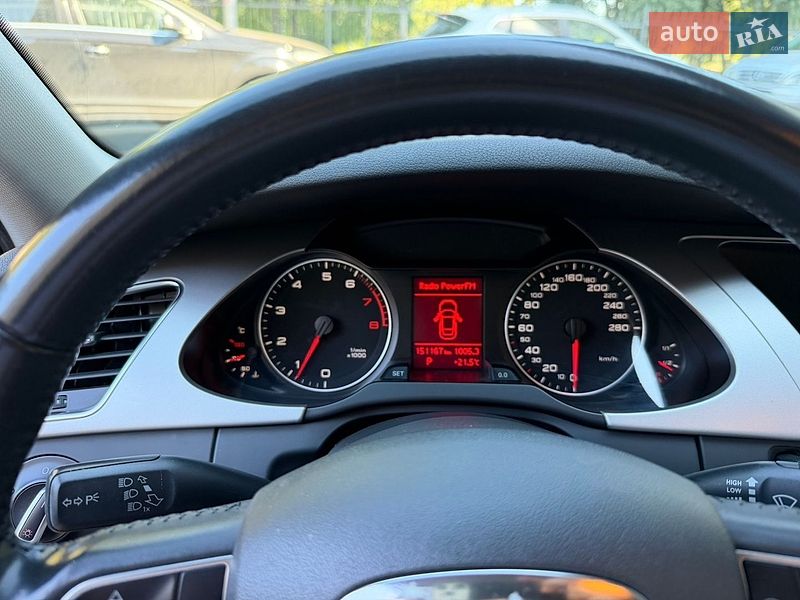 Седан Audi A4 2011 в Києві
