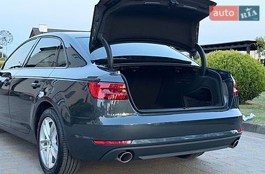 Седан Audi A4 2017 в Стрию
