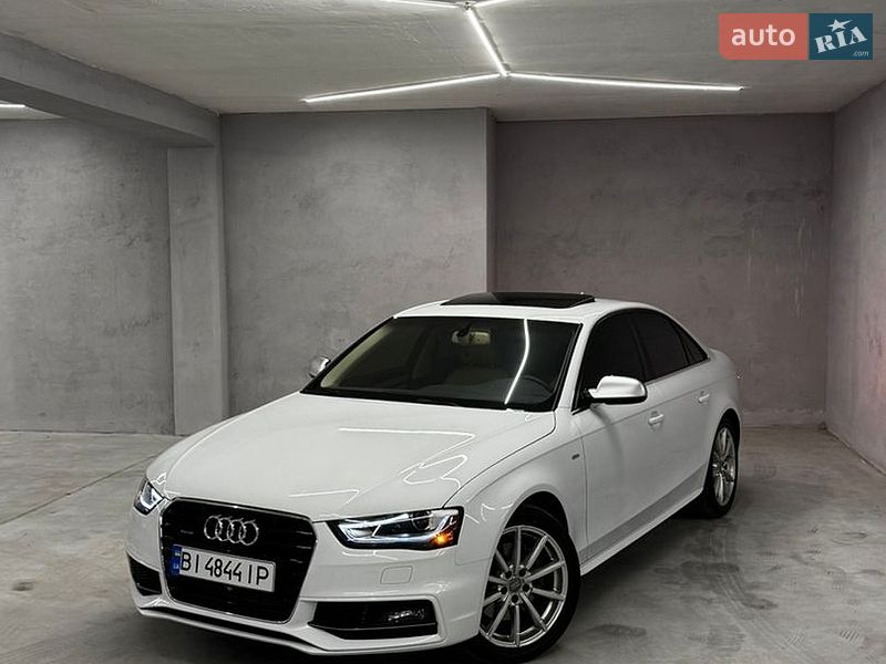 Седан Audi A4 2015 в Кременчуці