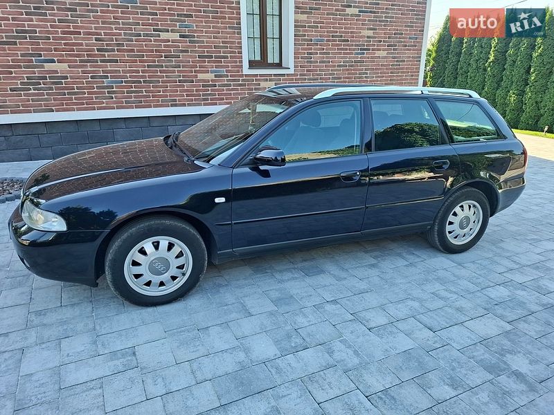 Універсал Audi A4 2000 в Чернівцях