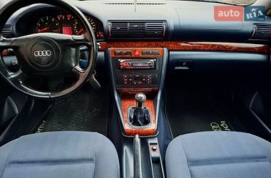 Універсал Audi A4 2000 в Чернівцях