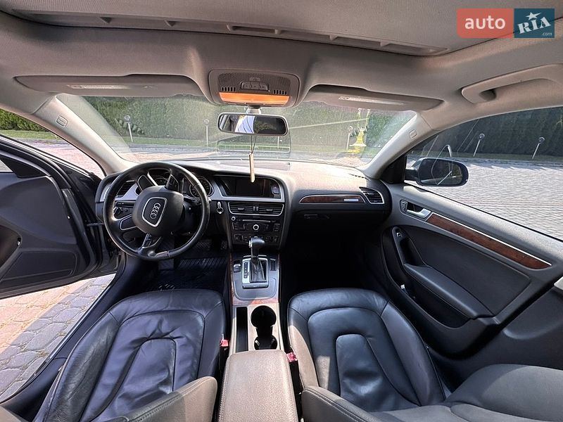 Седан Audi A4 2012 в Дунаївцях