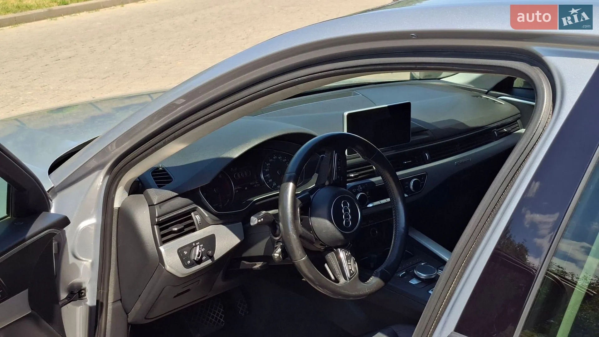 2016 Audi A4 - мініатюра 8
