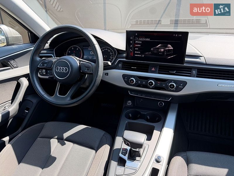 Седан Audi A4 2021 в Львові фото 15 Седан Audi A4 2021 в Львові