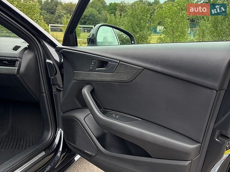 Седан Audi A4 2018 в Івано-Франківську