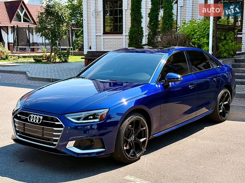 Седан Audi A4 2020 в Виннице