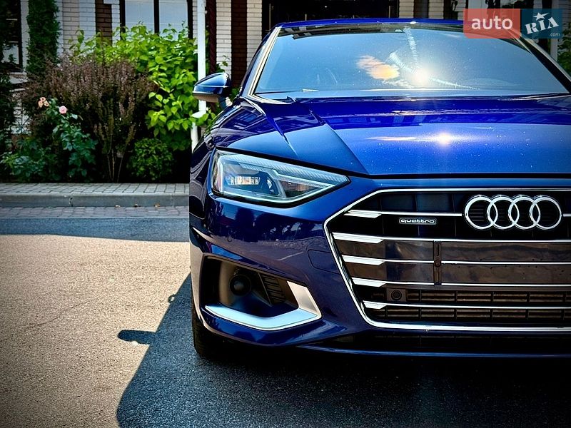 Седан Audi A4 2020 в Виннице
