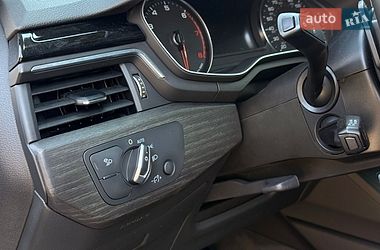 Седан Audi A4 2020 в Виннице