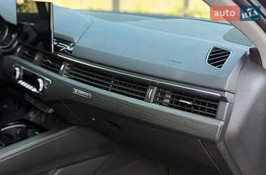Седан Audi A4 2020 в Виннице