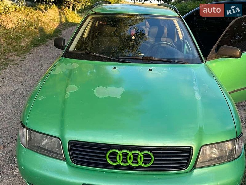 Універсал Audi A4 1996 в Рівному