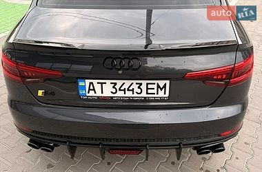 Седан Audi A4 2016 в Ивано-Франковске