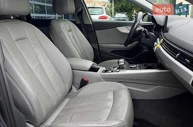 Седан Audi A4 2017 в Ивано-Франковске