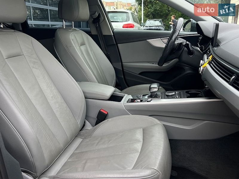 Седан Audi A4 2017 в Ивано-Франковске