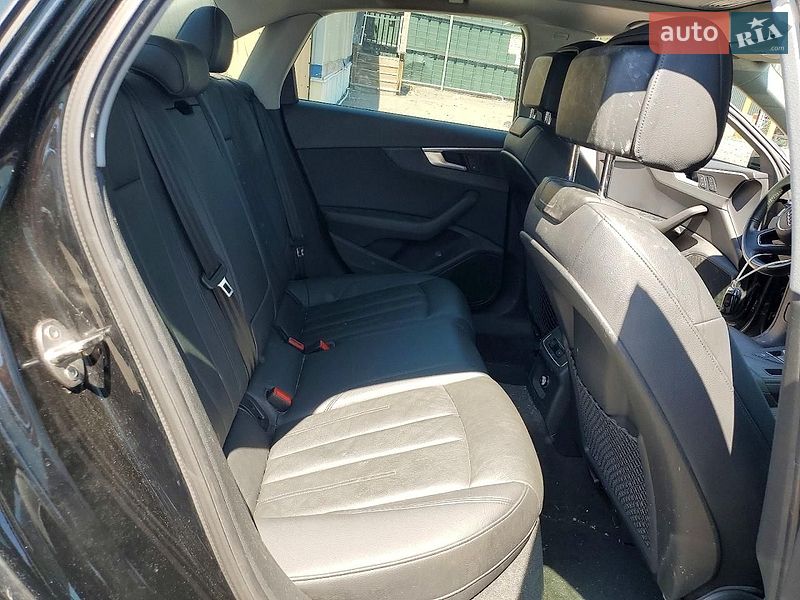 Седан Audi A4 2016 в Дніпрі