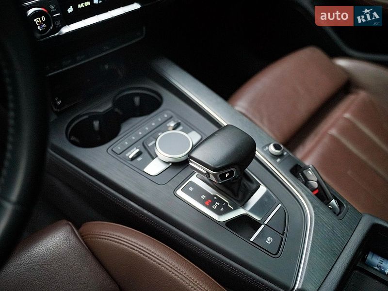 Седан Audi A4 2019 в Києві