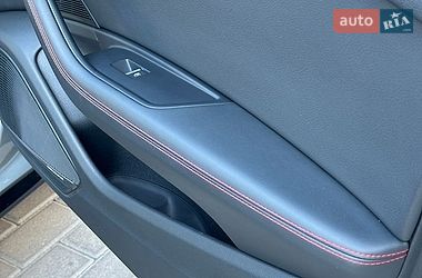 Седан Audi A4 2018 в Ровно