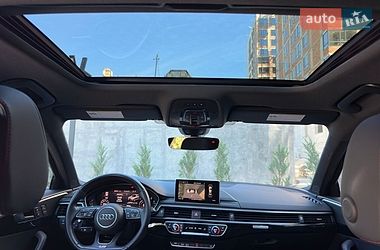 Седан Audi A4 2018 в Ровно