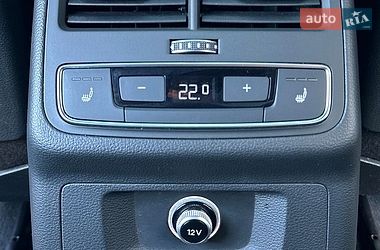 Седан Audi A4 2018 в Ровно