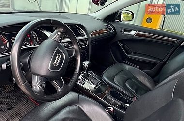 Седан Audi A4 2012 в Горохові
