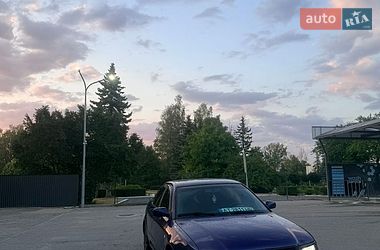 Седан Audi A4 1996 в Надворной