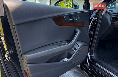 Седан Audi A4 2018 в Ровно