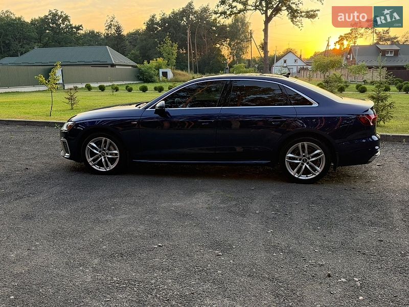 Седан Audi A4 2021 в Киверцах