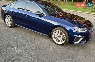 Седан Audi A4 2021 в Киверцах