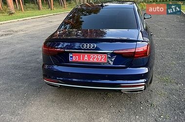 Седан Audi A4 2021 в Киверцах