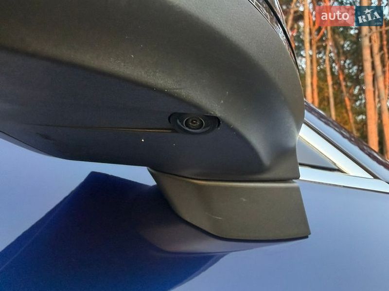 Седан Audi A4 2021 в Киверцах