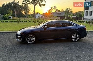 Седан Audi A4 2021 в Киверцах