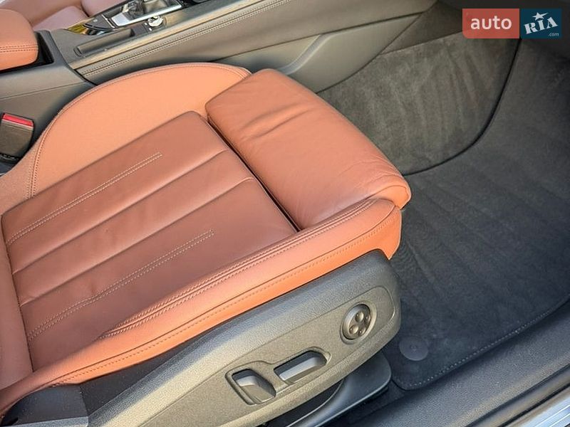 Седан Audi A4 2021 в Киверцах