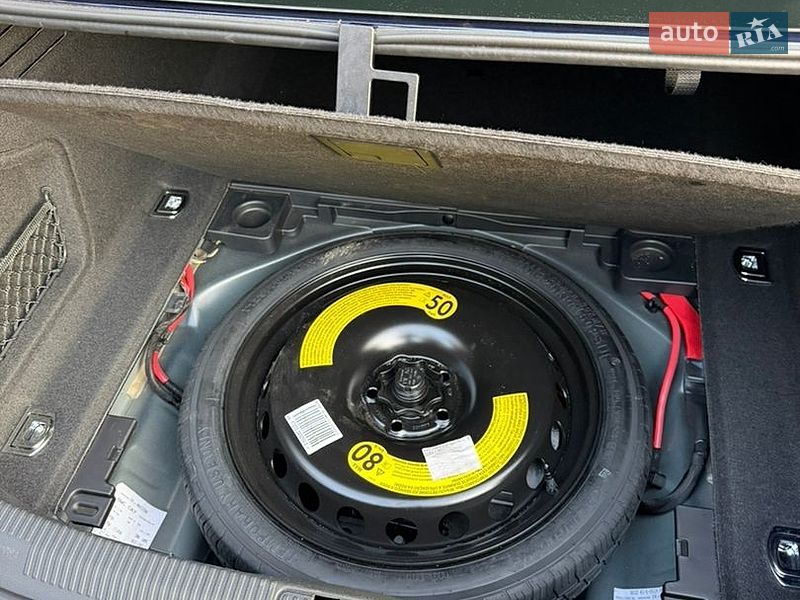 Седан Audi A4 2021 в Киверцах