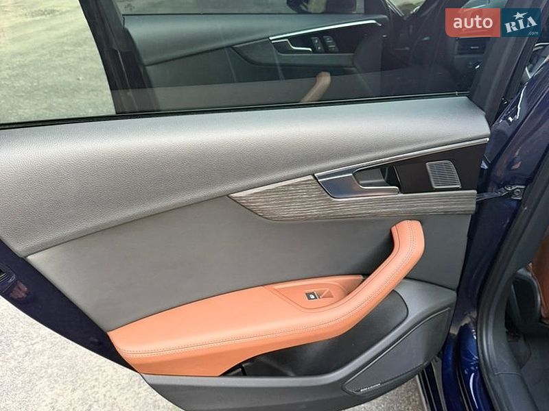 Седан Audi A4 2021 в Киверцах