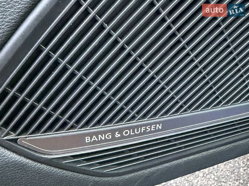 Седан Audi A4 2021 в Киверцах