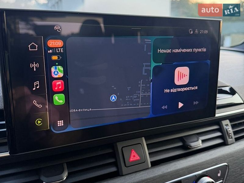 Седан Audi A4 2021 в Киверцах