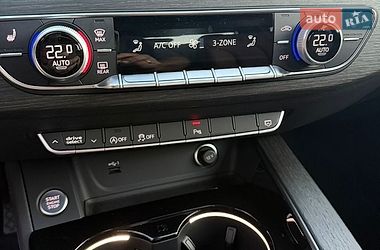 Седан Audi A4 2021 в Киверцах