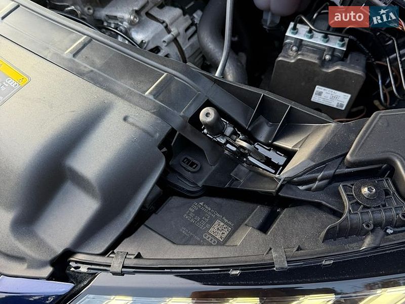 Седан Audi A4 2021 в Киверцах