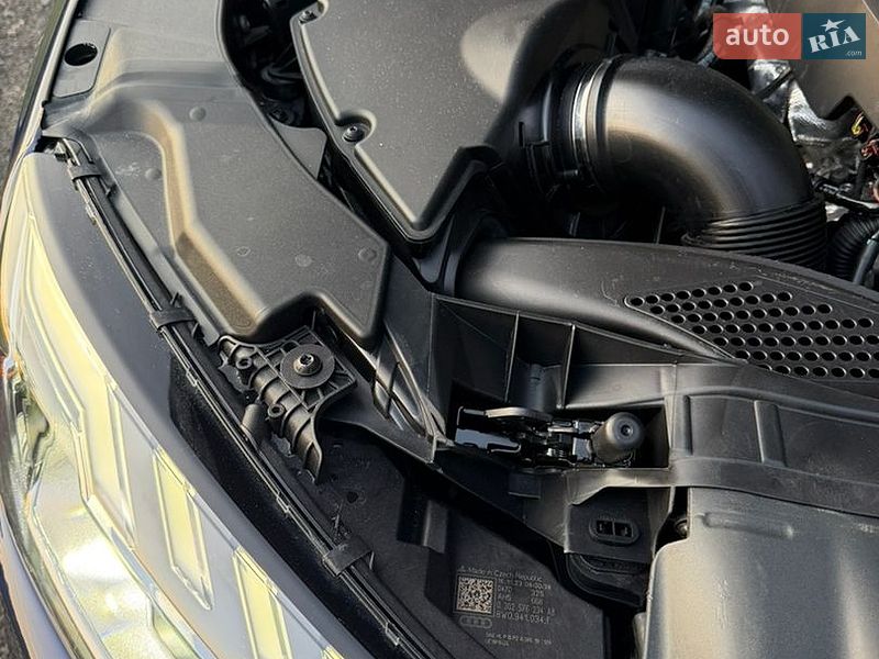 Седан Audi A4 2021 в Киверцах