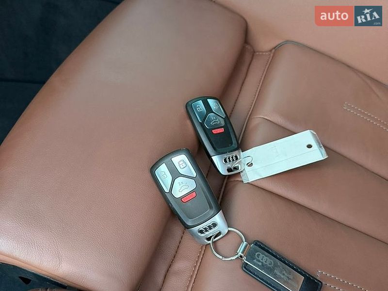 Седан Audi A4 2021 в Киверцах