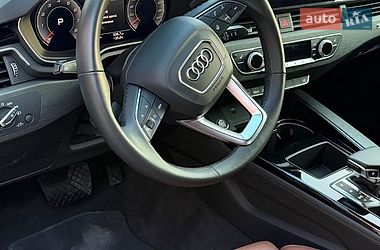 Седан Audi A4 2021 в Киверцах