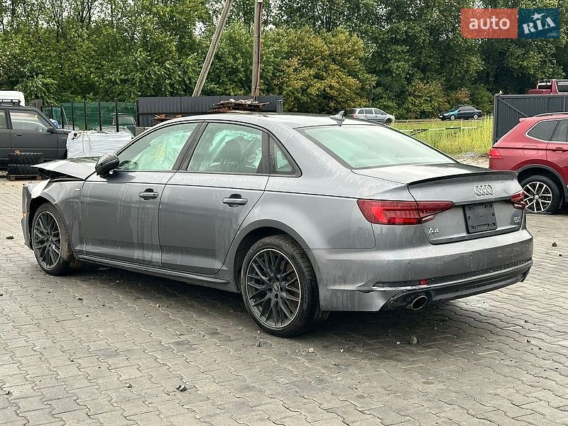 Седан Audi A4 2017 в Львове