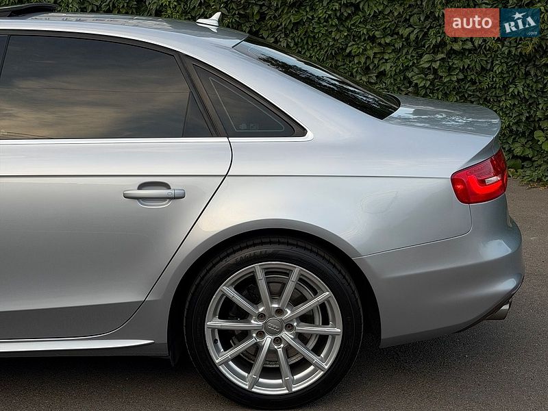 Седан Audi A4 2014 в Києві