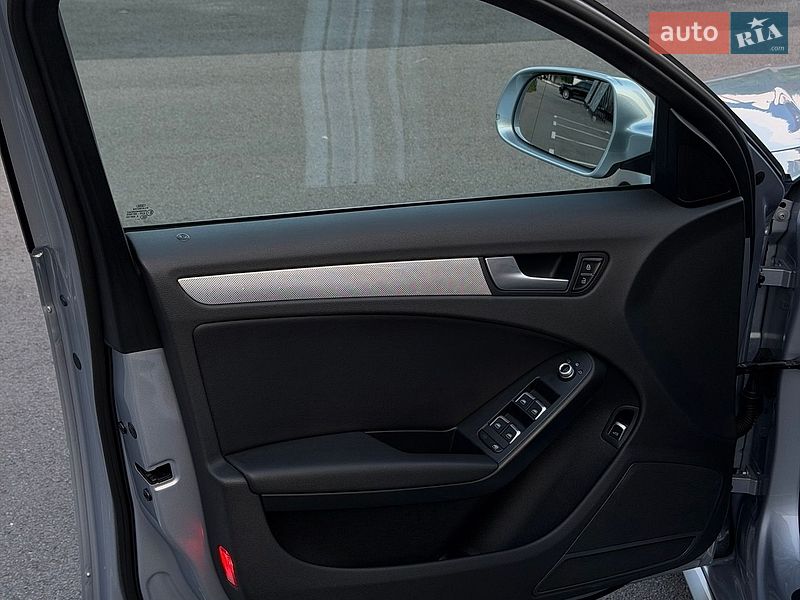 Седан Audi A4 2014 в Києві