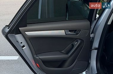 Седан Audi A4 2014 в Києві