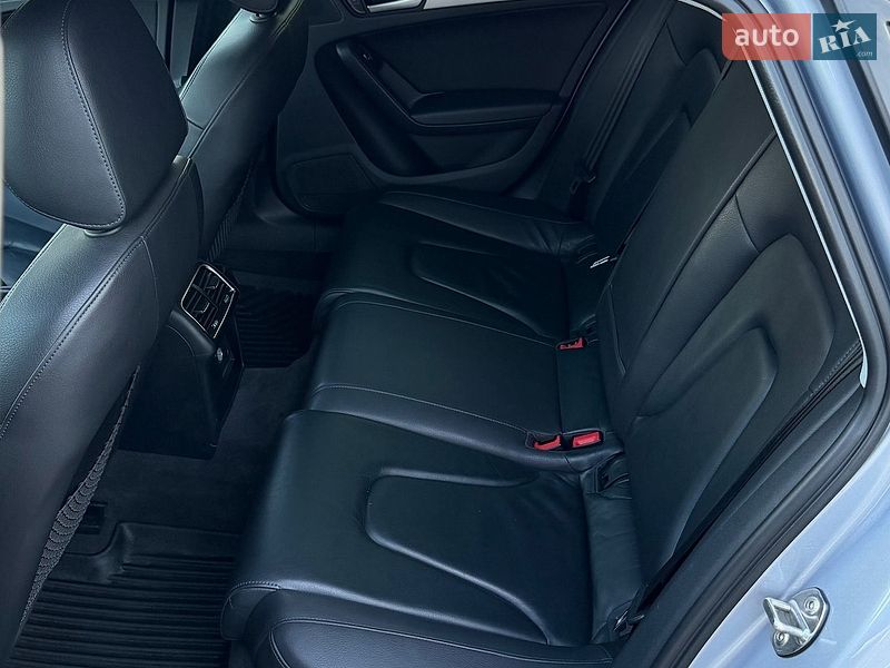 Седан Audi A4 2014 в Києві