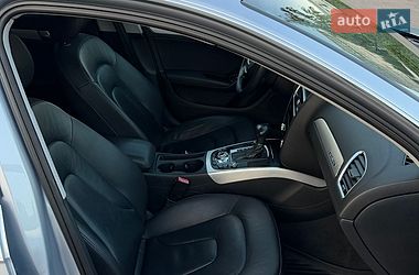Седан Audi A4 2014 в Києві