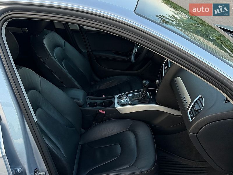 Седан Audi A4 2014 в Києві