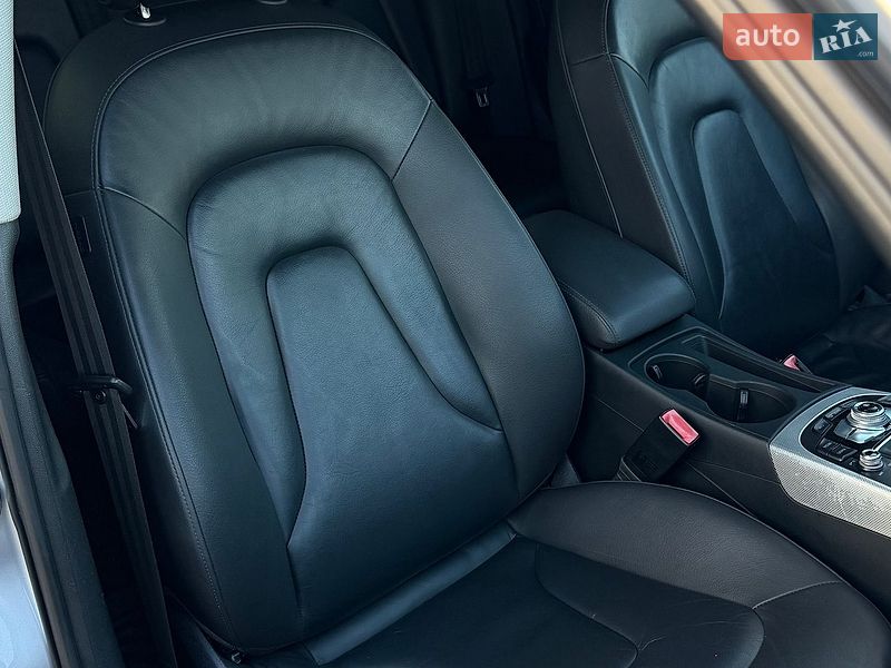 Седан Audi A4 2014 в Києві