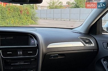 Седан Audi A4 2014 в Києві
