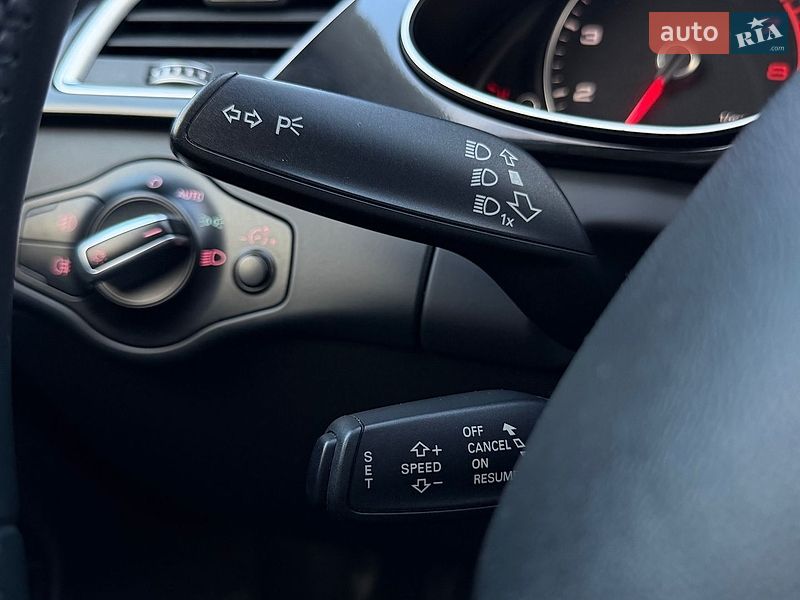 Седан Audi A4 2014 в Києві